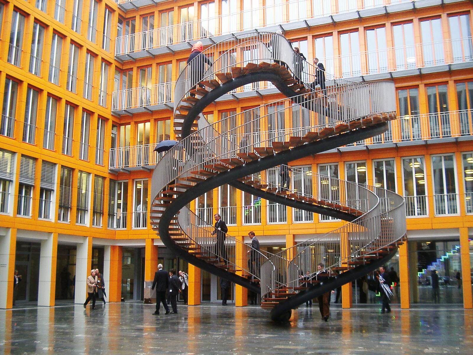 Бесконечная лестница «Перезапись». Мюнхен. Германия